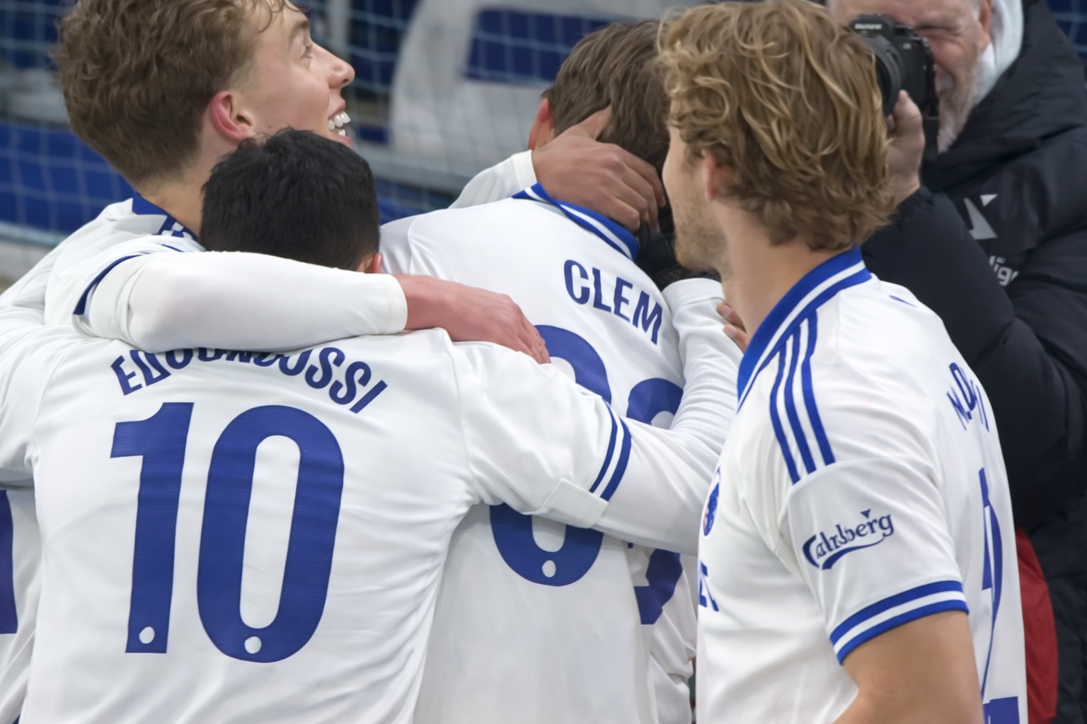 4 mål og rødt kort - FCK sikrede sig Europa-billet