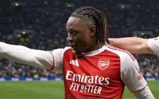 Arsenal vinder dramatisk North London Derby mens Eberechi Eze bringer Spurs i endnu større krise